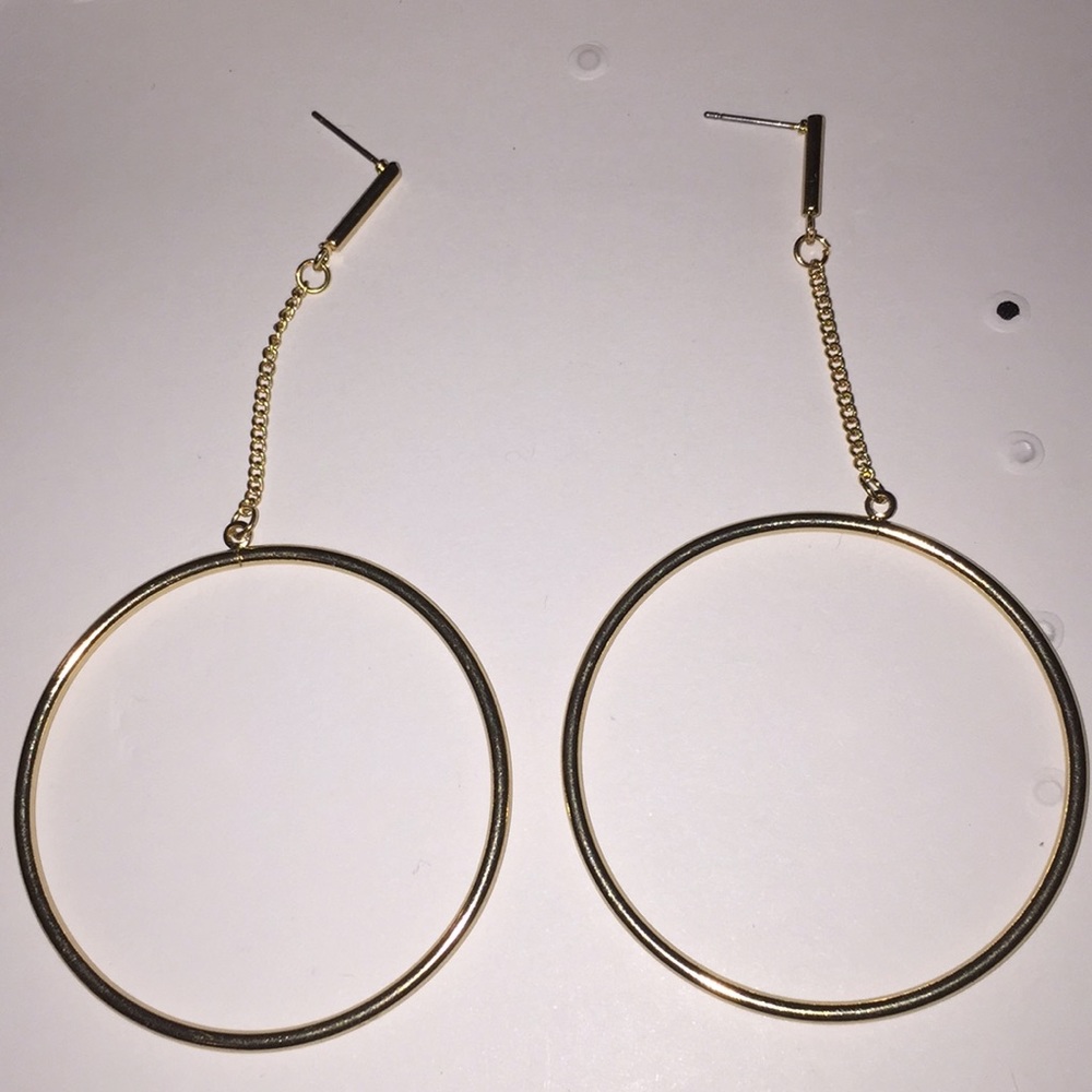 Beautiful Earrings - Picture 2 of 2